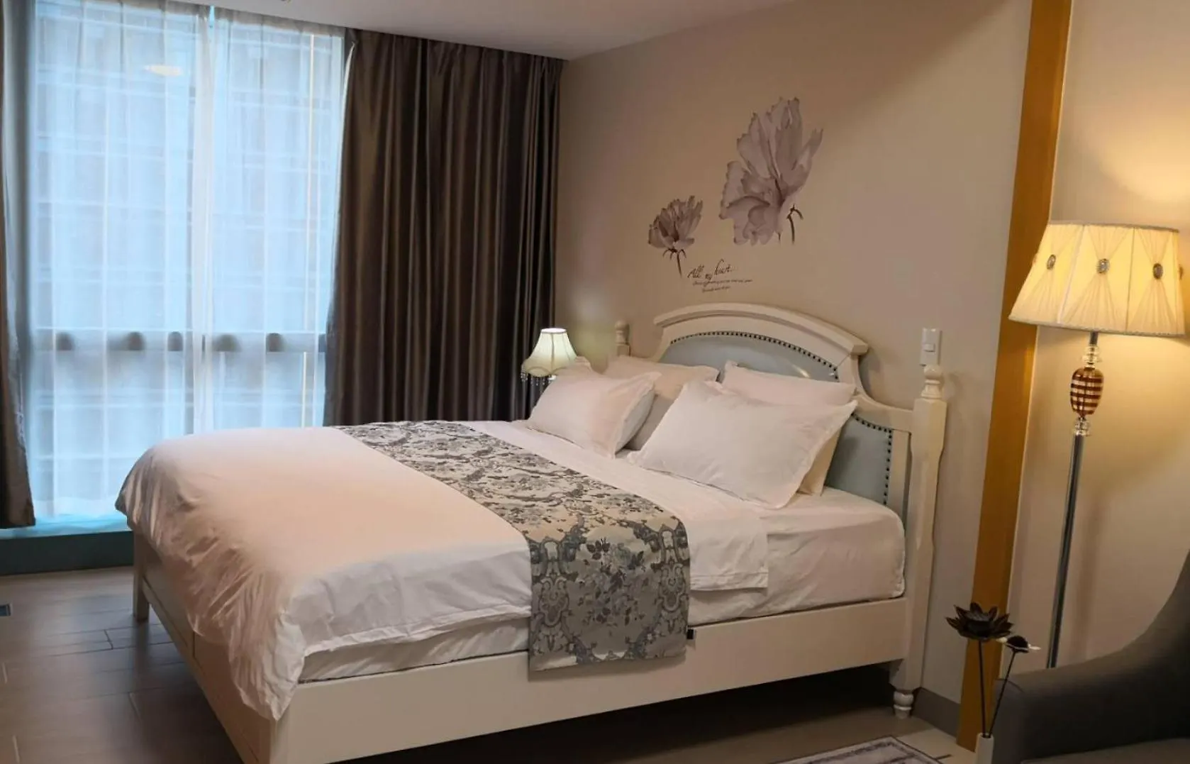 Apartment One Uptown Residences Manila