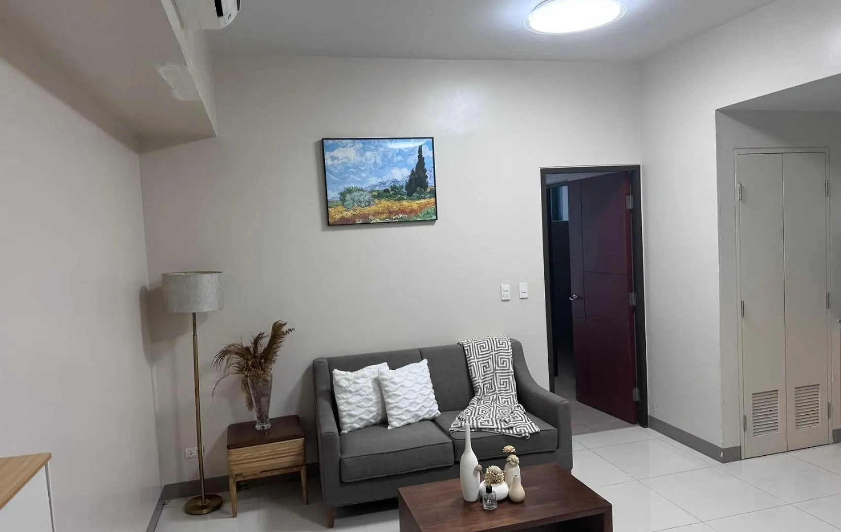 One Uptown Residences マニラ市 アパート