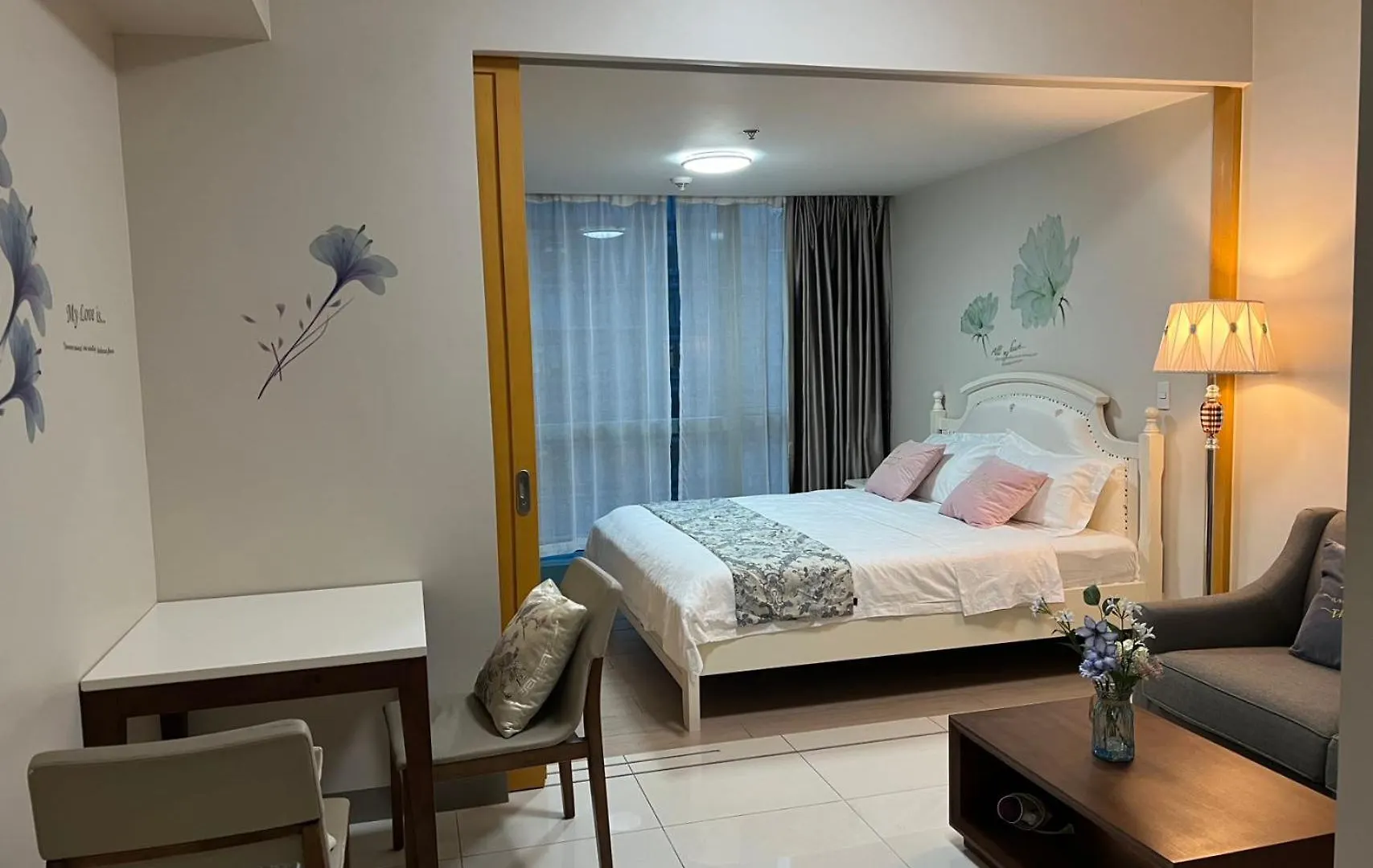 アパート One Uptown Residences マニラ市